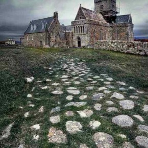 Performance in Iona Abbey cloister - a film about wilderness, old wisdom and hope.